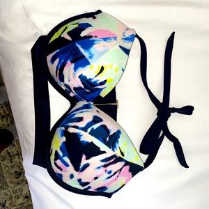 Victoria’s Secret Bikini Top